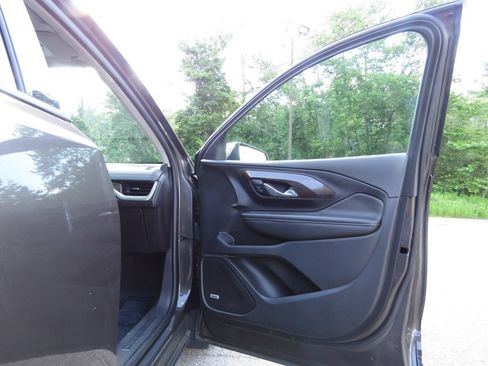 Used 2019 GMC Terrain Denali w/ Advanced Safety Package FWD image 12