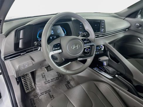 Certified 2026 Hyundai Elantra Sport FWD image 9