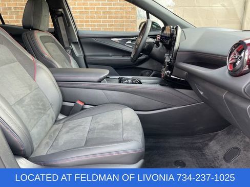 Certified 2024 Chevrolet Blazer EV RS image 25