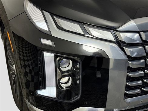 Used 2023 Hyundai Palisade Calligraphy w/ Cargo Package image 3