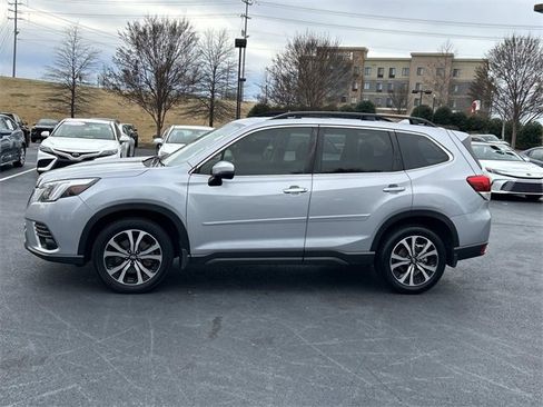 Used 2022 Subaru Forester Limited image 7