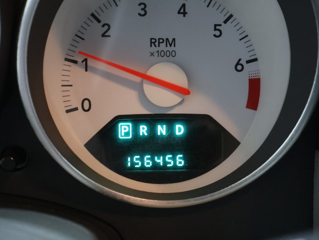 Used 2007 Dodge Caliber SXT FWD image 32