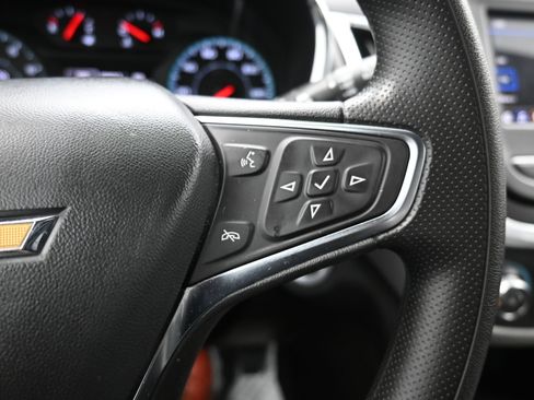 Used 2024 Chevrolet Equinox LS image 34