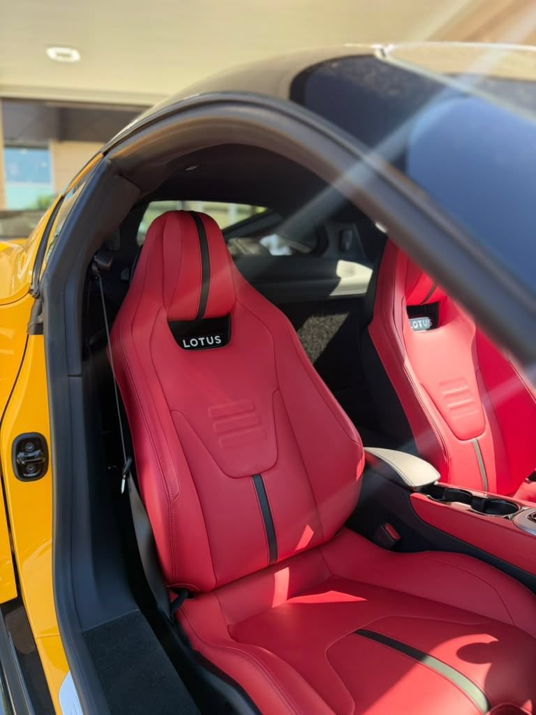 Used 2025 Lotus Emira RWD image 8