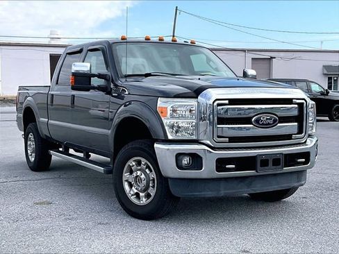 Used 2016 Ford F250 XLT w/ XLT Premium Package image 1