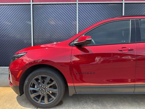 Used 2023 Chevrolet Equinox RS w/ RS Leather Package image 13