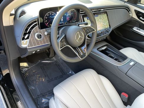 New 2026 Mercedes-Benz E 350 4MATIC Sedan image 19