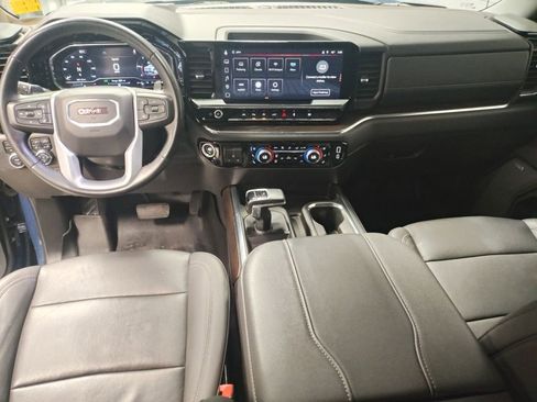 Used 2024 GMC Sierra 1500 SLT w/ SLT Premium Plus Package image 31