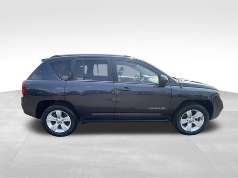 Used 2014 Jeep Compass Latitude AWD/4WD image 8