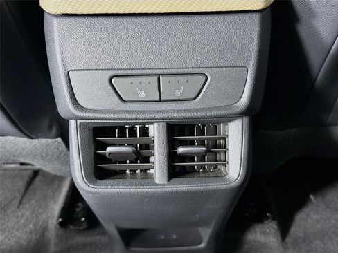 Certified 2025 Chevrolet Equinox ACTIV w/ Safety and Technology Package AWD/4WD image 26