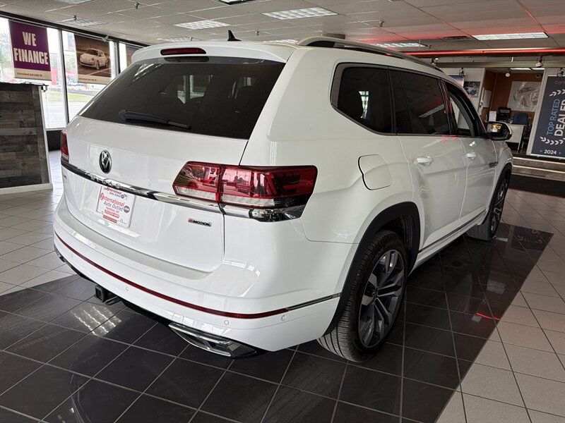 Used 2022 Volkswagen Atlas SEL Premium AWD/4WD image 6