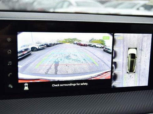 New 2025 Nissan Kicks SR image 13