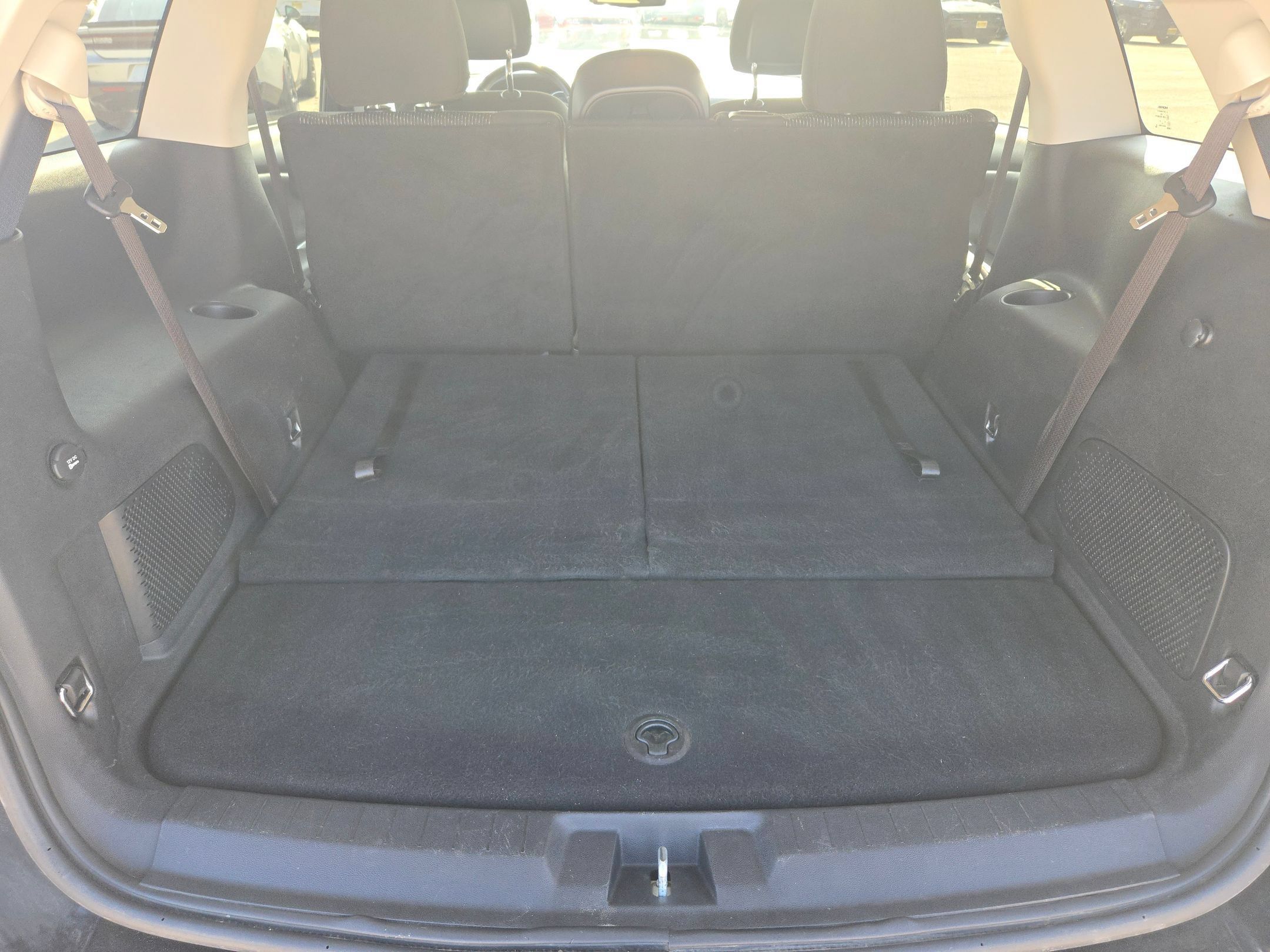 Used 2020 Dodge Journey SE w/ SE Popular Equipment Group FWD image 23