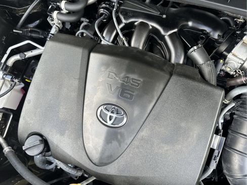 Used 2022 Toyota Highlander Limited image 23