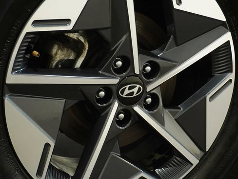 Certified 2026 Hyundai Tucson SEL AWD/4WD image 11