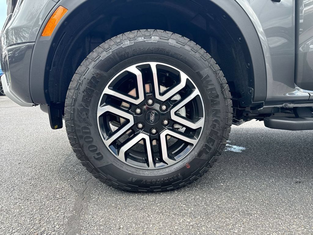 New 2026 Ford Ranger Lariat w/ FX4 Off-Road Package AWD/4WD image 27