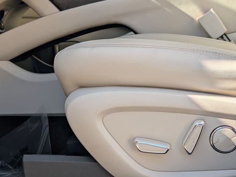 Used 2016 Lincoln MKX Reserve w/ Technology Package image 22