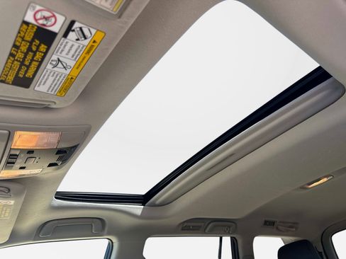 Used 2017 Lexus GX 460 Premium image 18