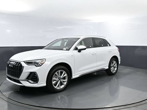 Used 2025 Audi Q3 2.0T Premium w/ Convenience Package AWD/4WD image 1