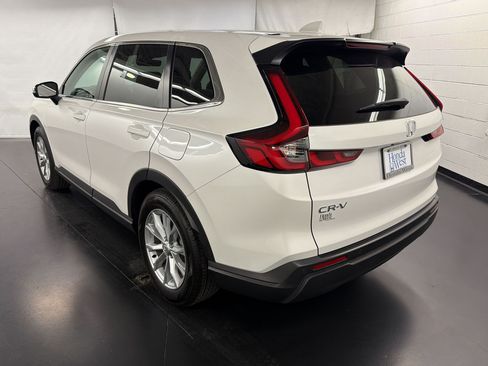 Used 2024 Honda CR-V EX-L image 3
