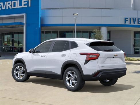 New 2026 Chevrolet Trax LS w/ LS Convenience Package image 3