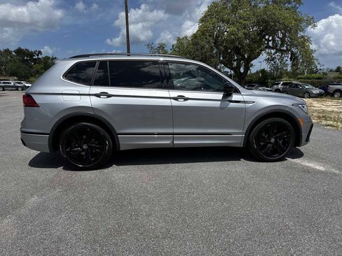 Certified 2023 Volkswagen Tiguan SE R-Line FWD image 15