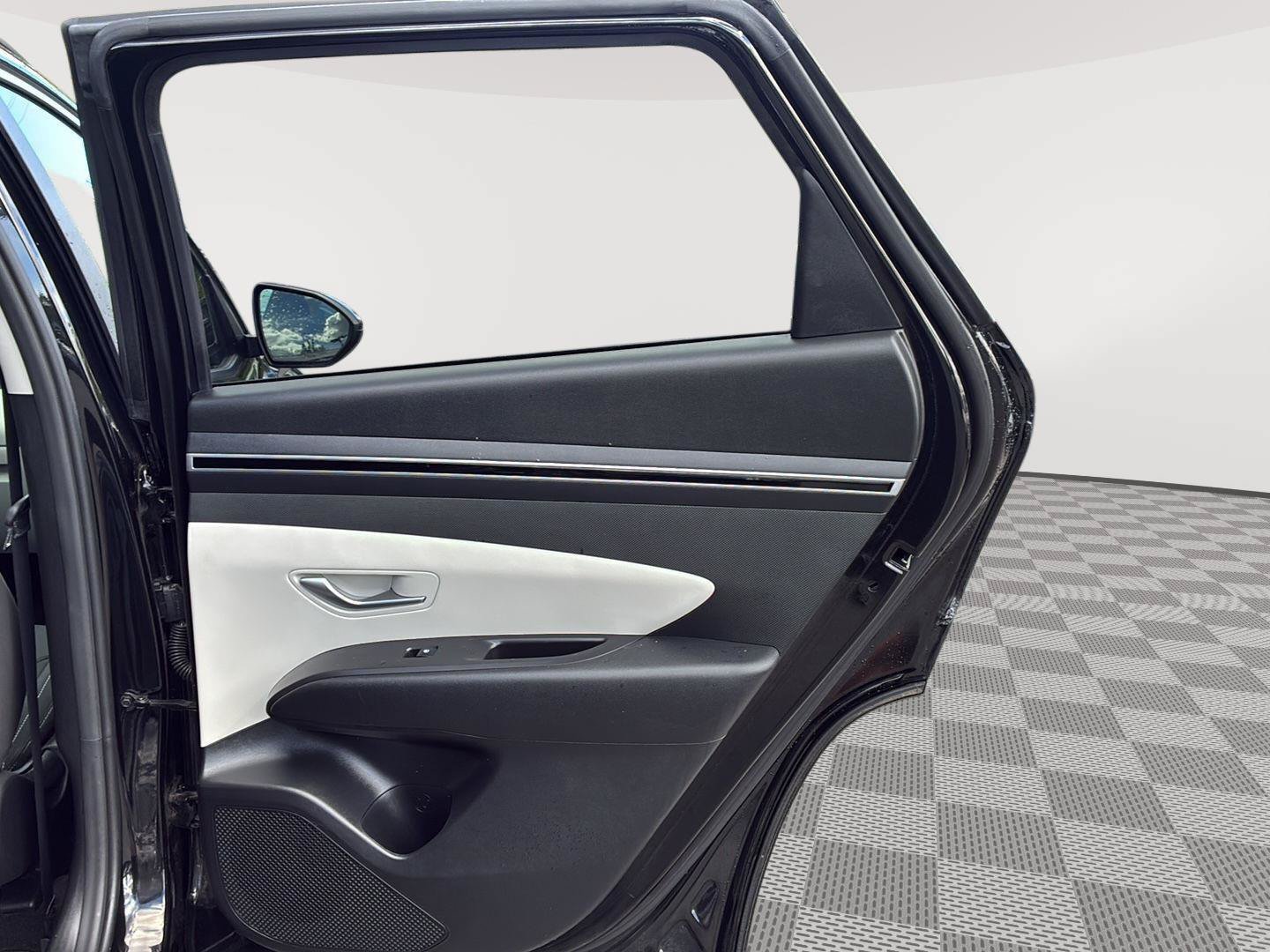 Certified 2024 Hyundai Tucson SEL AWD/4WD image 13