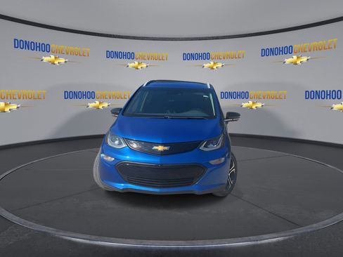 Used 2020 Chevrolet Bolt Premier w/ Infotainment Package FWD image 6