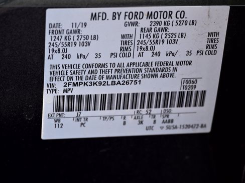 Used 2020 Ford Edge Titanium w/ Equipment Group 301A FWD image 24