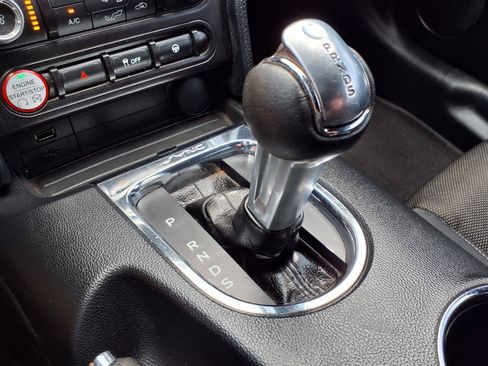 Used 2017 Ford Mustang Coupe RWD image 14