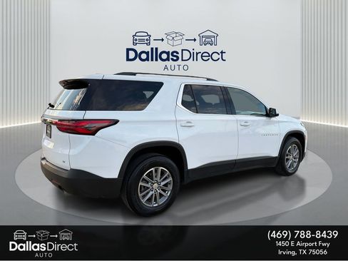Used 2023 Chevrolet Traverse LT image 6