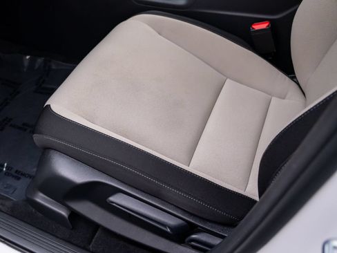Used 2023 Honda CR-V LX image 16