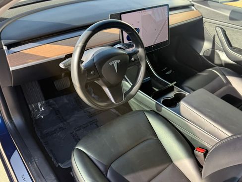 Used 2018 Tesla Model 3 Long Range image 2