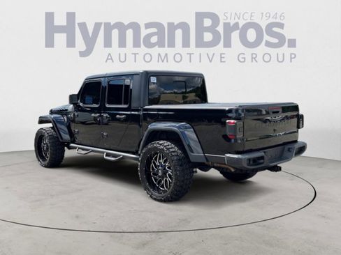Used 2021 Jeep Gladiator Sport image 5