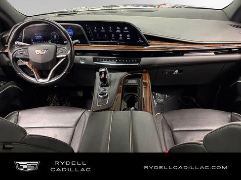 Used 2023 Cadillac Escalade Premium Luxury AWD/4WD image 12