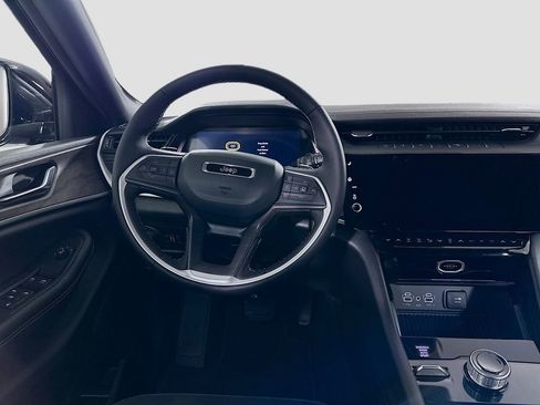 New 2026 Jeep Grand Cherokee Altitude AWD/4WD image 16
