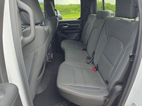 Used 2022 RAM 1500 Big Horn AWD/4WD image 57