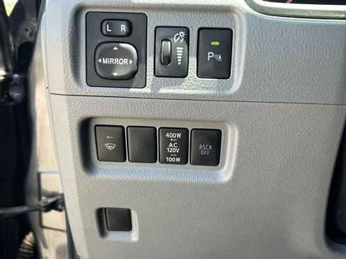 Used 2013 Toyota 4Runner SR5 w/ Premium Pkg w/3rd Row Seat AWD/4WD image 18