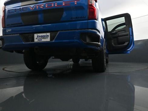 Used 2022 Chevrolet Silverado 1500 Custom w/ Rally Edition AWD/4WD image 38
