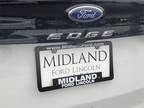 Certified 2024 Ford Edge SEL w/ Convenience Package image 8