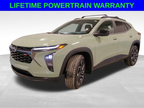 Used 2024 Chevrolet Trax RS w/ Sunroof Package image 1