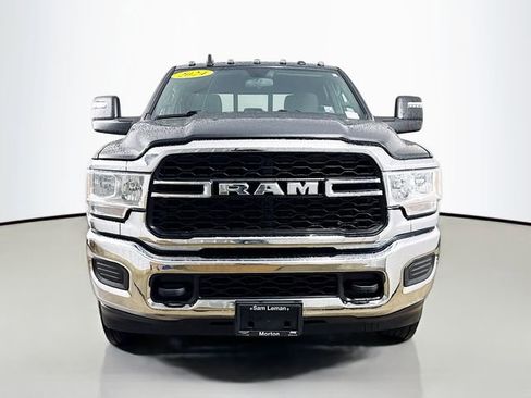Used 2024 RAM 2500 Tradesman w/ Chrome Appearance Group AWD/4WD image 2