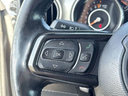 Used 2018 Jeep Wrangler Unlimited Sport S image 22