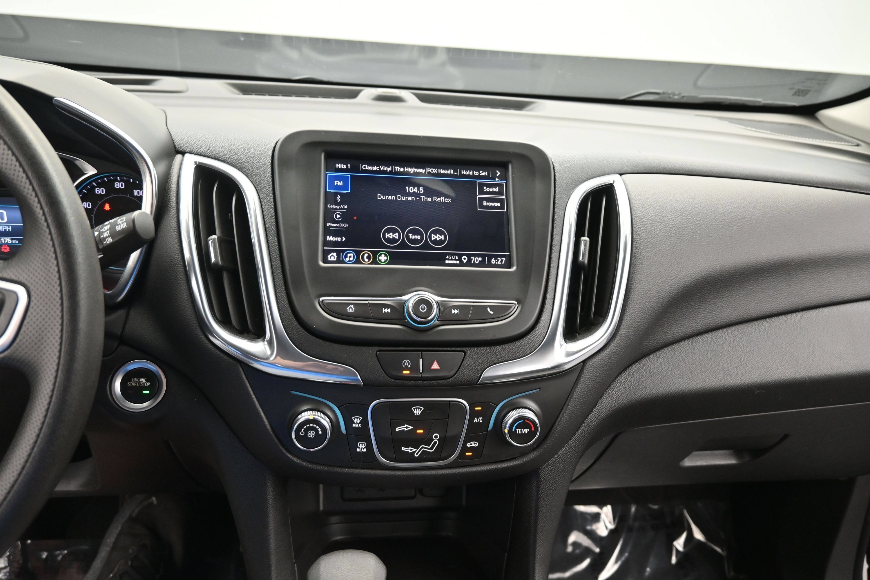 Used 2023 Chevrolet Equinox LT FWD image 20