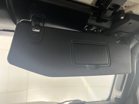 Used 2018 Jeep Wrangler Unlimited Sahara AWD/4WD image 79