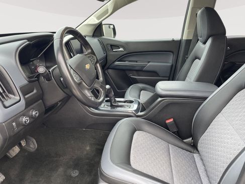 Used 2017 Chevrolet Colorado Z71 image 17