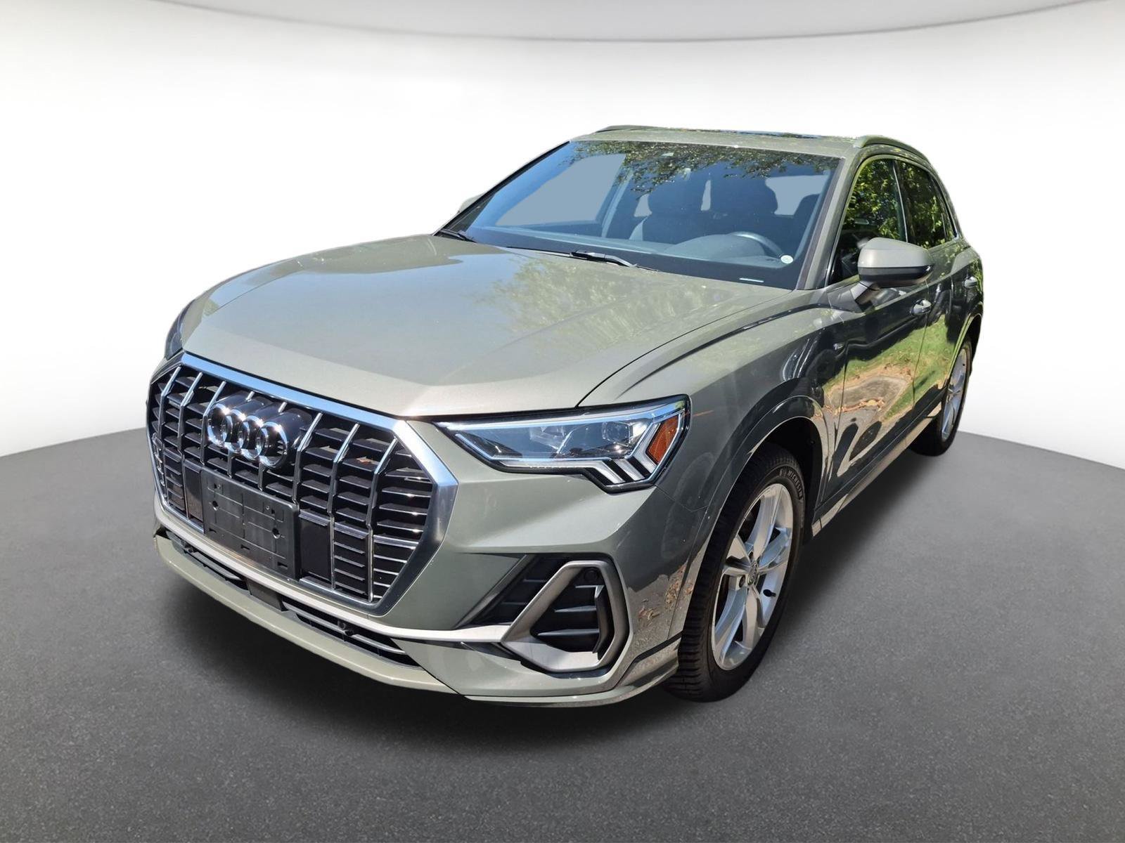 Used 2020 Audi Q3 2.0T Premium Plus w/ Premium Plus Package AWD/4WD image 1