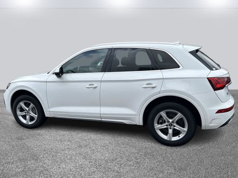 Used 2021 Audi Q5 Premium w/ Convenience Package image 6