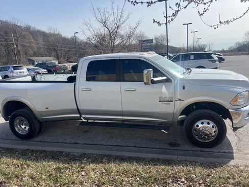 Used 2015 RAM 3500 Laramie image 4