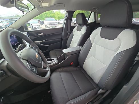 New 2026 Chevrolet Trax LS w/ Driver Confidence Package FWD image 17